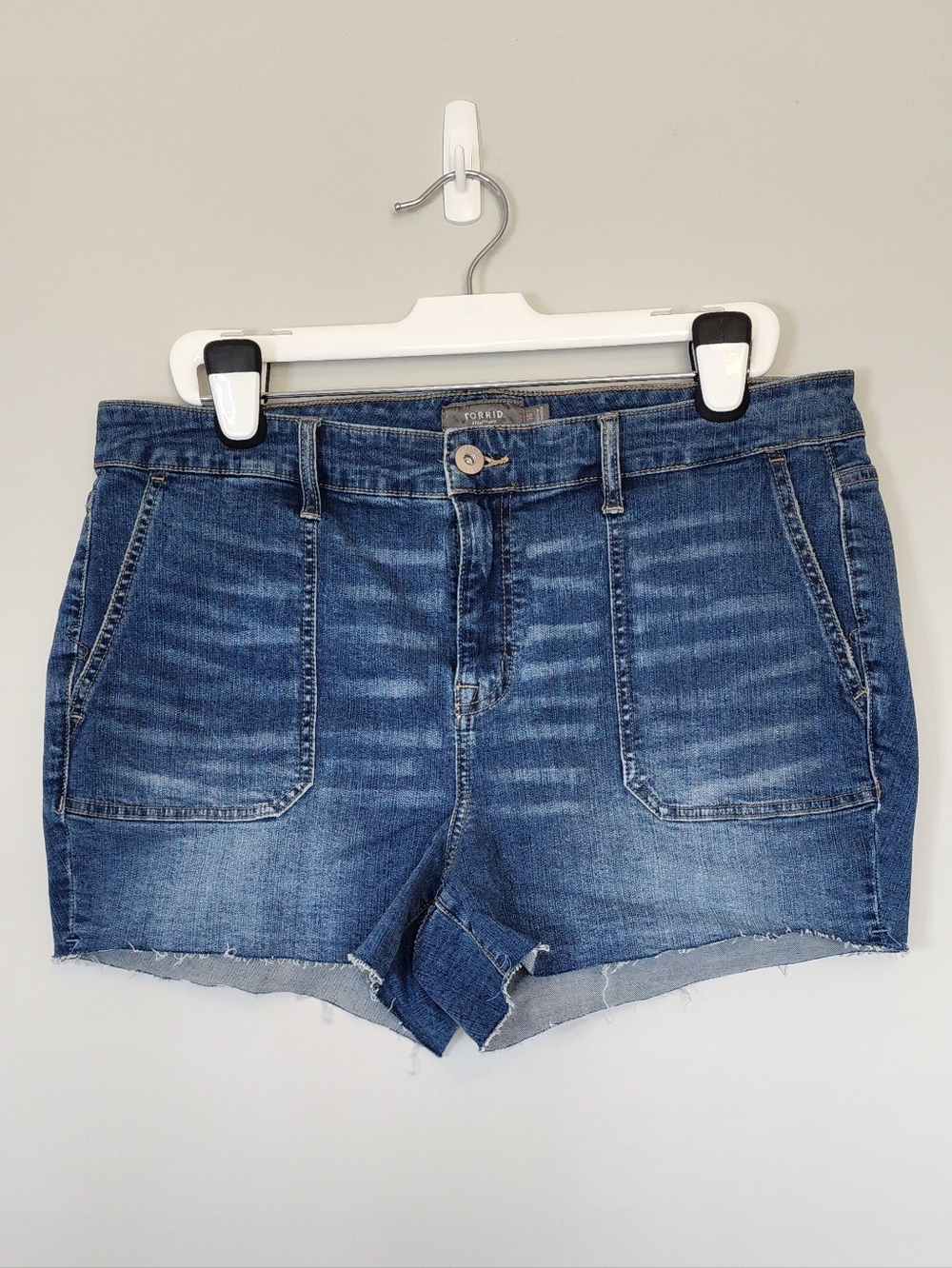 Torrid High-Rise Front Pocket Denim Midi Shorts Size 16